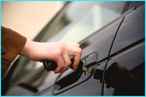 Cedarhurst Locksmith Store Cedarhurst, NY 516-247-6458 - car-door-unlocking